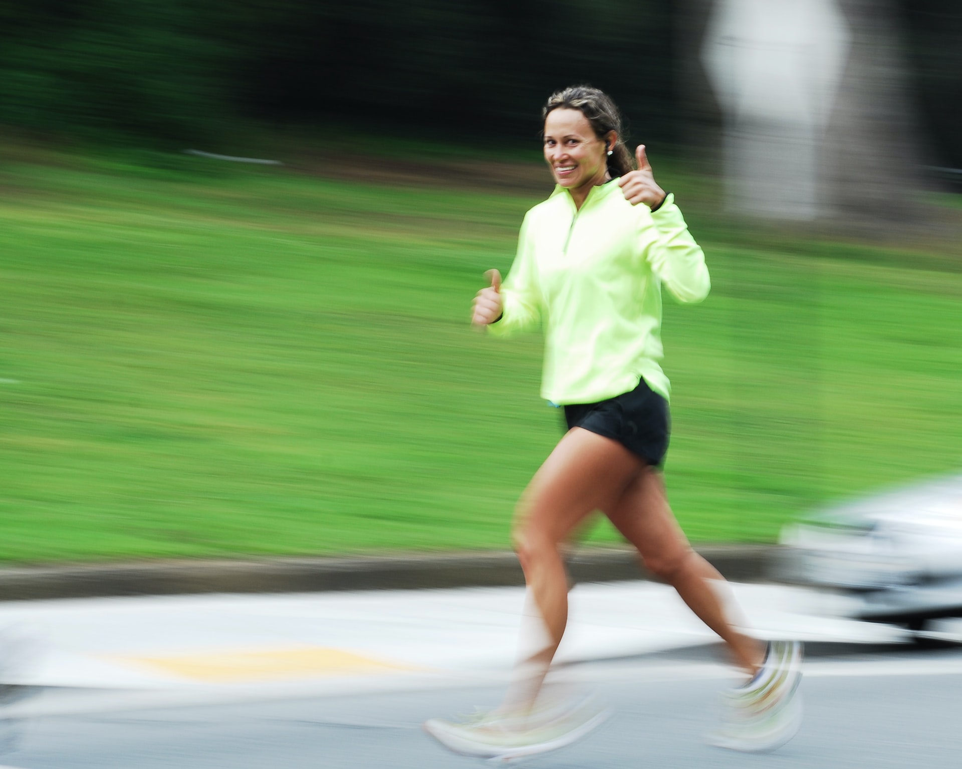 Frau beim Joggen